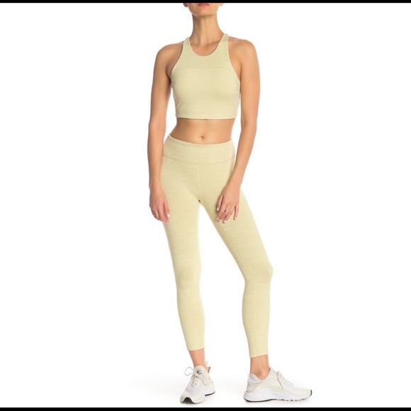 Outdoor Voices women’s Leggings - Picture 3 of 14